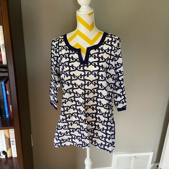 Patterned Tunic - Picture 1 of 7